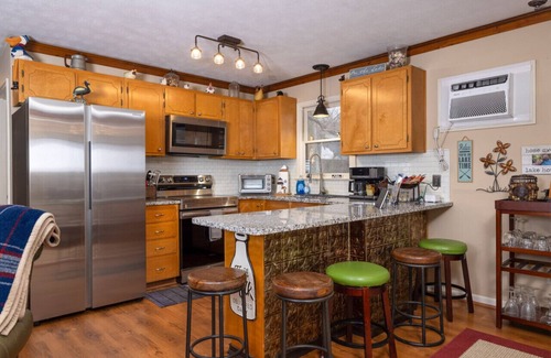 Stanardsville Cabin | Waterfront Cabin 20 Mins to National Park & Massanutten!