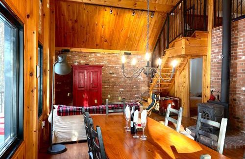 Chertsey Ski Chalet | Waterfront Chalet - Serendipity Hideaway - Swim, Paddleboards, Cozy Firepit, Family-Friendly, WiFi