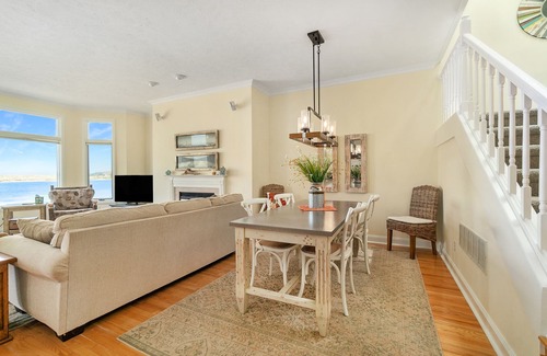 Manistee Condo | Waterfront Condo at Harbor Village