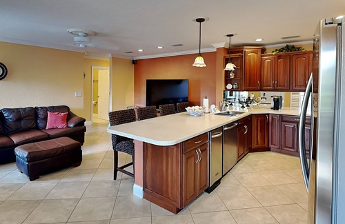 St. Pete Beach Condo | Waterfront Condo w. Community Pool+ Snowbird Friendly. 30-Night Min