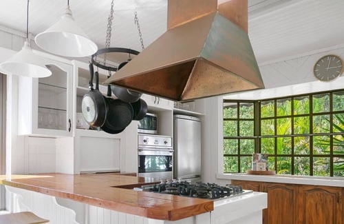 Wollongong Cottage | Waterfront Cottage Haven near Shellharbour Beach