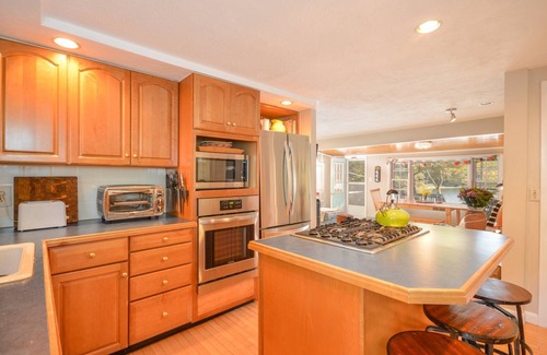 Ponds of Plymouth Cottage | “Waterfront Cottage Nestled Between the Forest and the Sea”