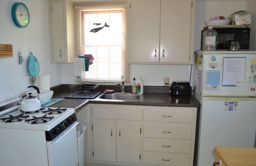 Eastham Cottage | Waterfront Cottage On Minister's Pond W/Private Beach, Dock, Rowboats