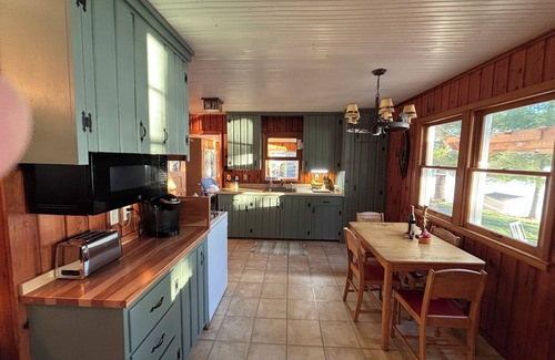 Crosslake Cabin | Waterfront Cottage on Beautiful Goodrich Lake with kids vintage bunkhouse.