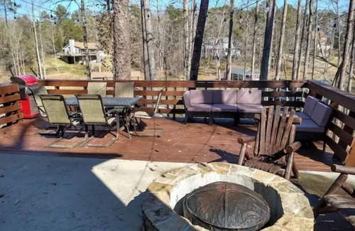 Semora House | Waterfront Cottage with Fast Wifi - Stay a Little Longer
