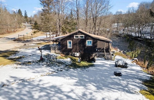 Livingston Manor Cabin | Waterfront Debruce Riverside Cabin Directly on the Willowemoc River!