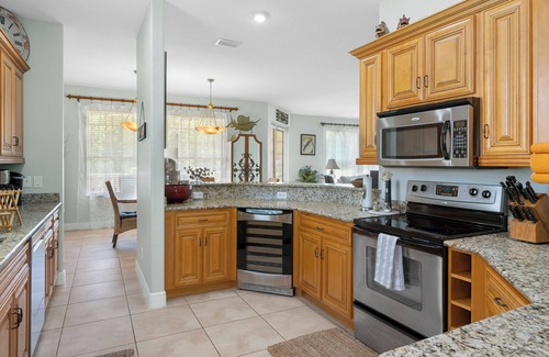 Homosassa Villa | Waterfront! Dock available for rent at rear, kayaks and paddle board included!