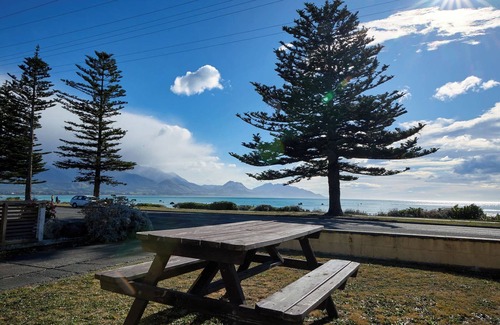 Kaikoura Apartment | Waterfront | Great Views | Affordable | Unit 2, Waterfront | Great Views | Affordable