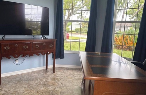 Caloosahatchee House | Waterfront, gulf access, heated pool, dock. Near caloosahatchee river!