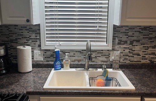 Ellston House | Waterfront home at Sun Valley Lake 1 hour 15 minutes south of Des Moines