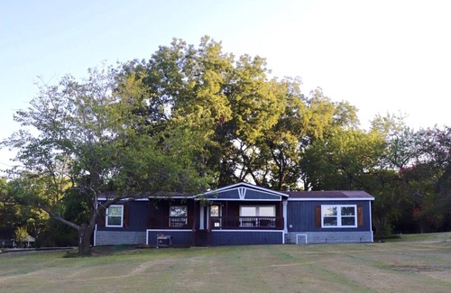 Wills Point House | Waterfront home newly renovated! Quiet & peaceful, + a 100 ft dock 2 fish from!
