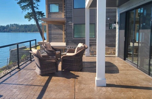Hope House | Waterfront Home on Lake Pend Oreille