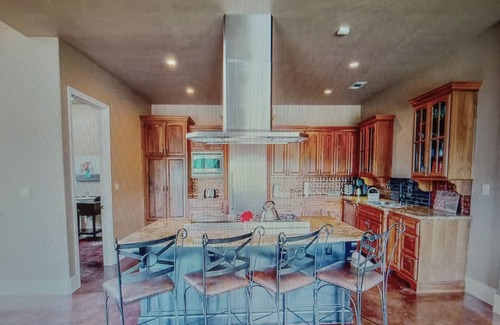 Lakeview  Jefferson County House | Waterfront home, Private Pool, private dock, 30 min from 5 star resort,