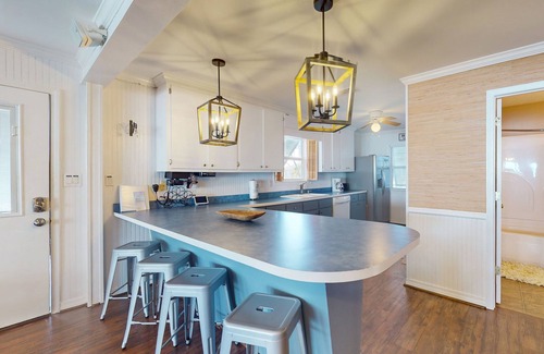 Royal Lagoons House | Waterfront home with bay & sound views, deck, grill, W/D, & AC