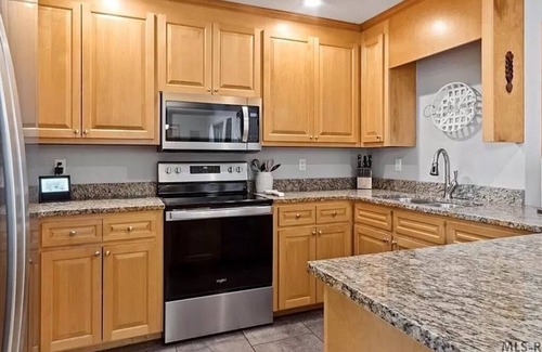 Henrico House | Waterfront Home with kayaking & pets allowed