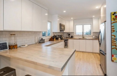 Clearwater Beach House | Waterfront house with brand new pool. Cozy home pet and family friendly.