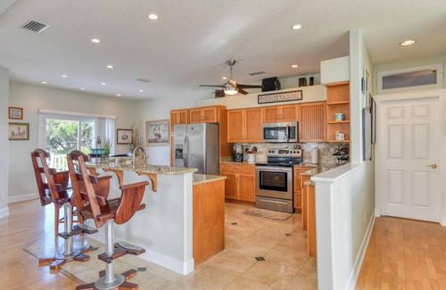 Butler Beach House | Waterfront | Kayaks | Bikes | New Everything!