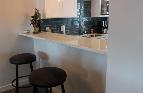 Key Allegro Condo | Waterfront Key Allegro Condo