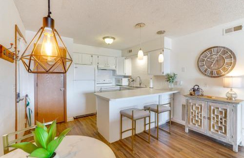 Lake Ozark Apartment | Waterfront Lake Ozark Condo with Access To 2 Pools