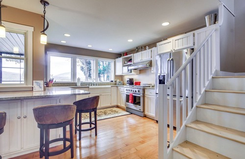 Weld Cabin | Waterfront Lake Webb Cabin Rental w/Dock & Views!