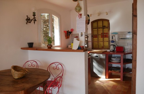 Ensues-la-Redonne Villa | Waterfront level 7 people, direct access to the sea in 1 min