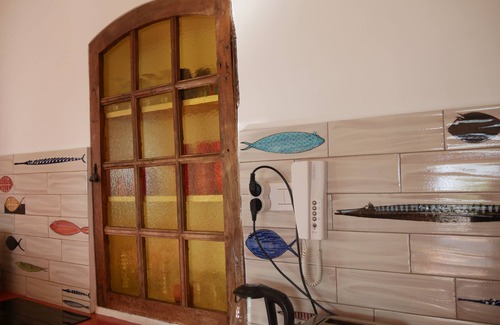 Ensues-la-Redonne Villa | Waterfront level 7 people, direct access to the sea in 1 min