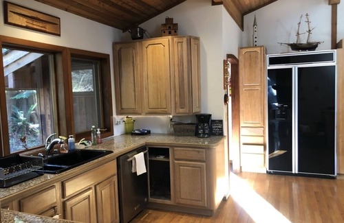 Shelton House | Waterfront Lindal Cedar Home "The Getaway"