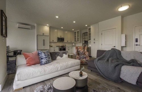 Sandpoint Condo | Waterfront Loft in the Heart of Sandpoint