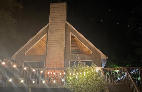 Eatonton House | Waterfront Luxury on Lake Sinclair with Wraparound Deck,and Fireplace