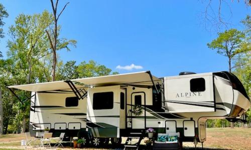 Etoile Other | Waterfront - Luxury RV - Sleeps 6