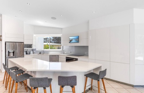 Chittaway Point House | 'Waterfront Oasis' by Accom Holidays