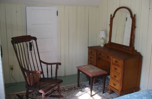 Eastham Cottage | Waterfront on Eastham's Pilgrim Knoll