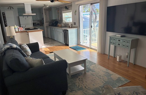 Little Torch Key House | Waterfront Paradise in Florida Keys. Free use of Kayaks, and more!
