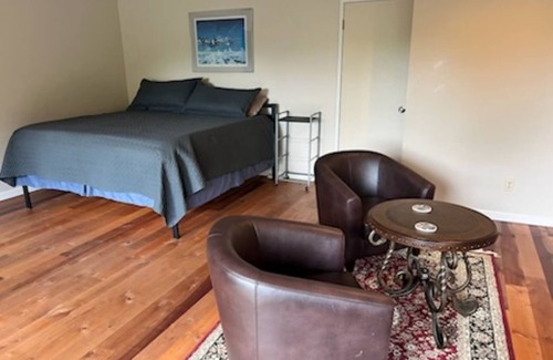 Tacoma House | Waterfront Paradise Home + BBQ + Sauna!