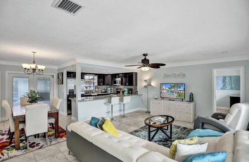 Dolphin Isles House | Waterfront | Pool | Game Room