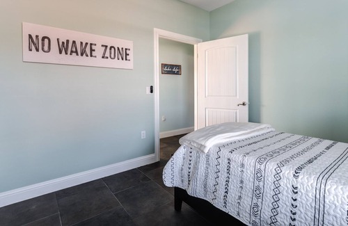 Buffalo Springs House | Waterfront Property @BSL with Incredible Sunsets!