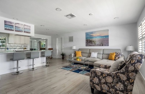 East Naples House | Waterfront Retreat in the Heart of Naples!
