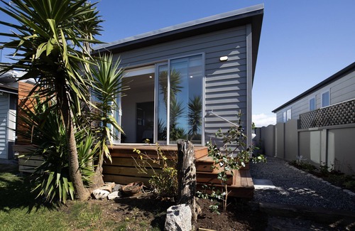 Westport House | Waterfront Retreat - Westport Self-Contained Unit