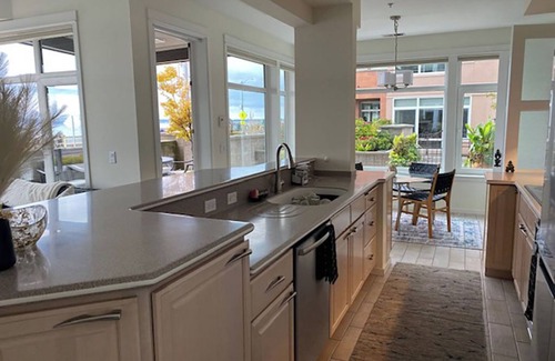 Downtown Seattle Condo | "Waterfront SeaTown Suite", 2 bedrooms, 2 baths with amenities and views galore!