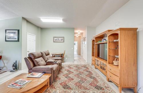 Shady Cove House | Waterfront Shady Cove Home with Fishing Deck!