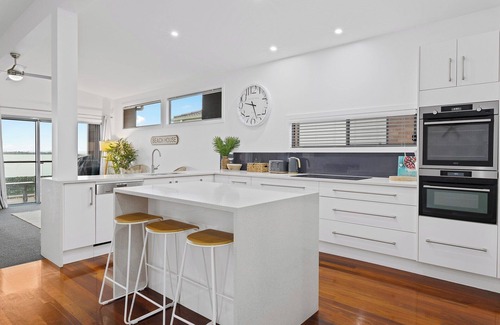 Central Coast House | Waterfront Sunset Getaway & Pool Sleeps 16