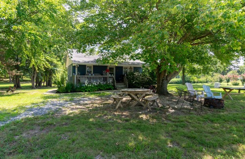 Rock Point Cottage | Waterfront Sunsets, Fishing, Boating, and Crabs! Paxs River, Budds Creek MIR.