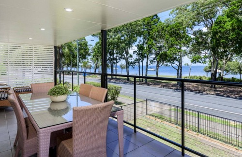 Bongaree Apartment | Waterfront Views from your Balcony