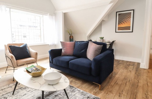 Chester Apartment | WATERGATE, pet friendly, character holiday cottage in Chester