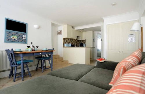 Charmouth Cottage | WATERLOO PLACE, pet friendly, country holiday cottage in Charmouth