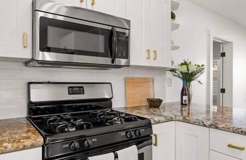 Carpinteria Apartment | Watermark Suite A
