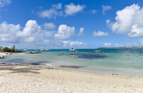 Trou d'Eau Douce Apartment | Watermelon Beach Apartment on first floor with direct access to beach-sea