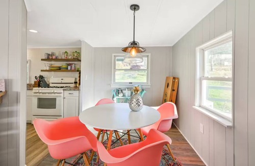 Carbondale Cottage | Watermelon Chateau -12 mins to Elk Mtn- Lake View