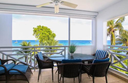 Old Trees Bay Apartment | Waterside 306 apts by Bluescape
