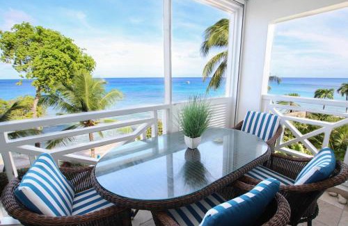 Old Trees Bay Apartment | Waterside 306 apts by Bluescape